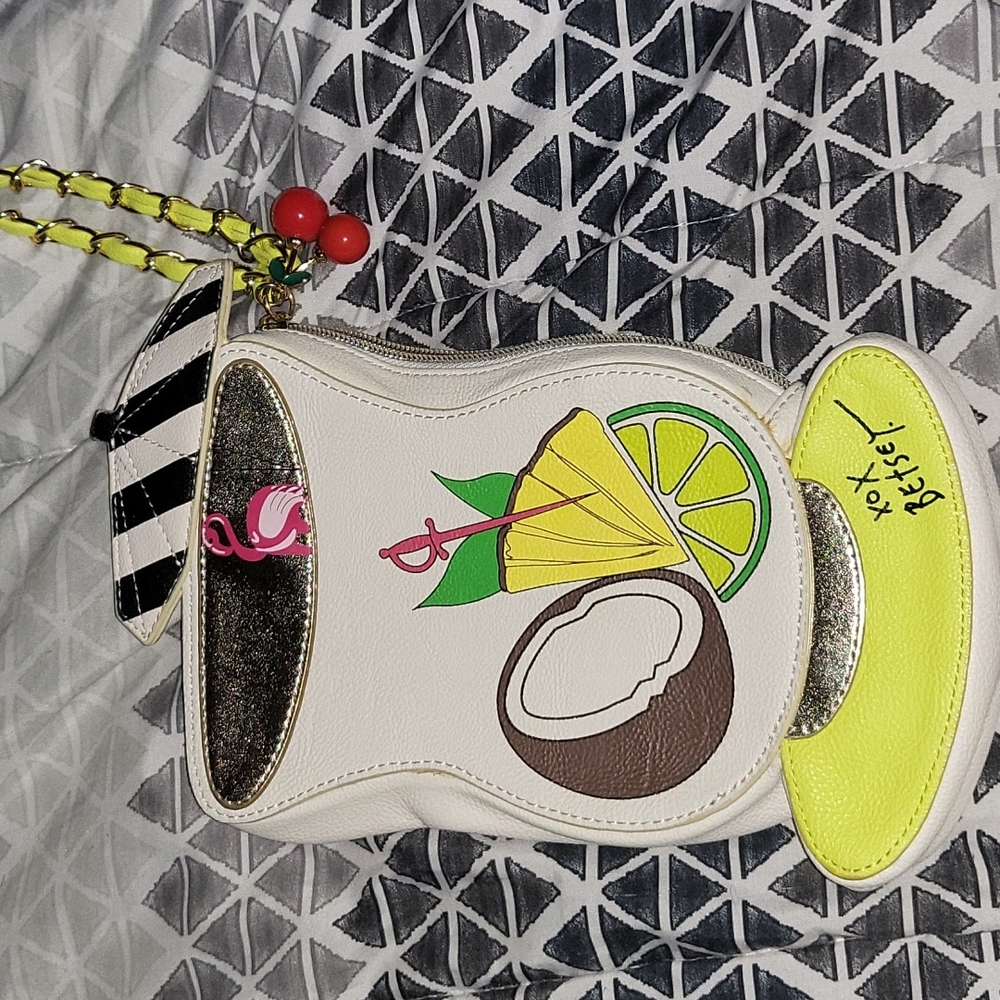 Betsey Johnson Piña Coladas wristlet